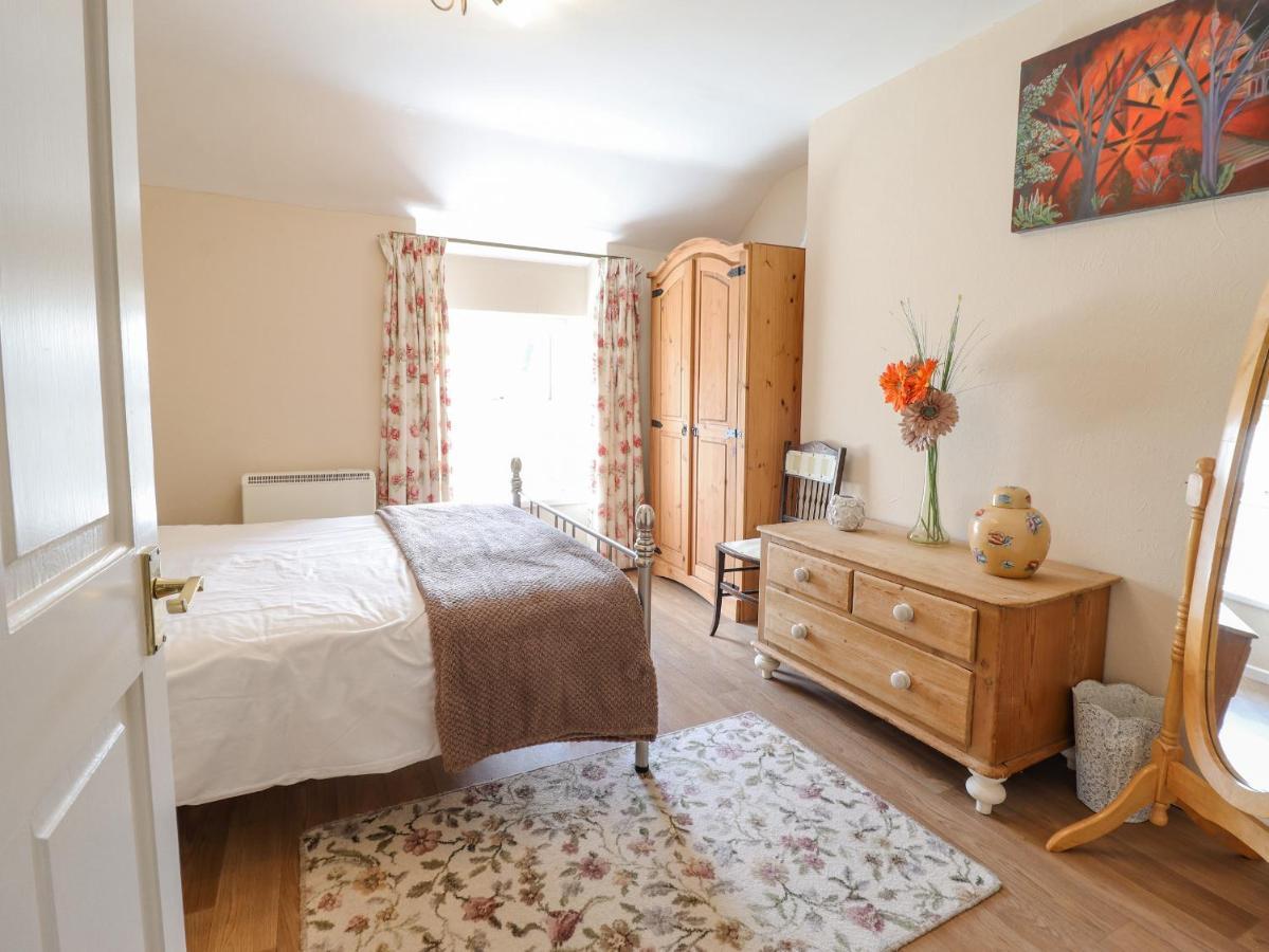 2 White Street Villa Penmachno Bagian luar foto
